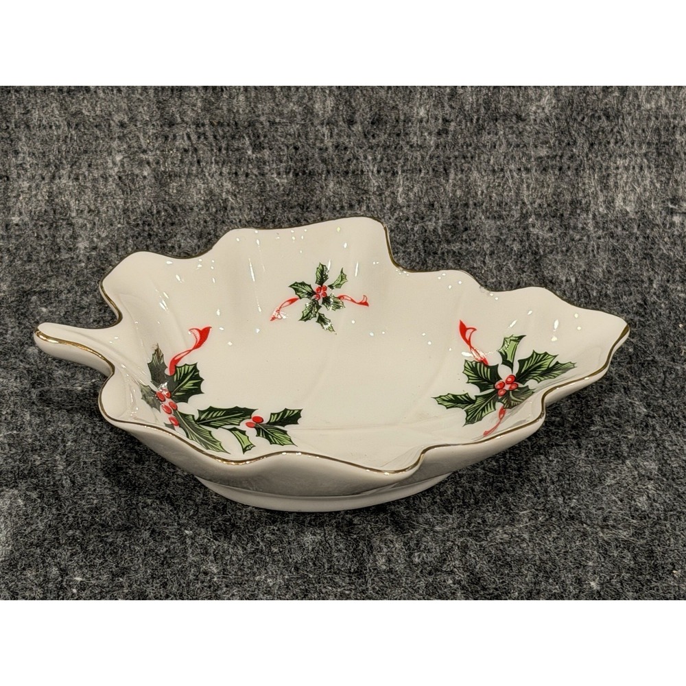 Vintage Lefton Christmas Holiday Holly Leaf Dish Tray With Berries & Gold Rim